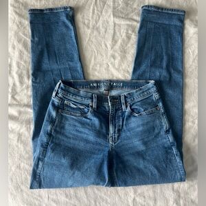American Eagle Size 4 long Jeans